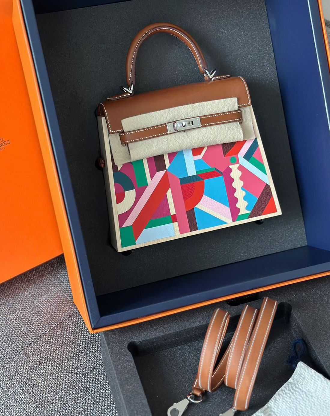 Hermes Kelly 22 Larmé / Fauve Barenia / Phw