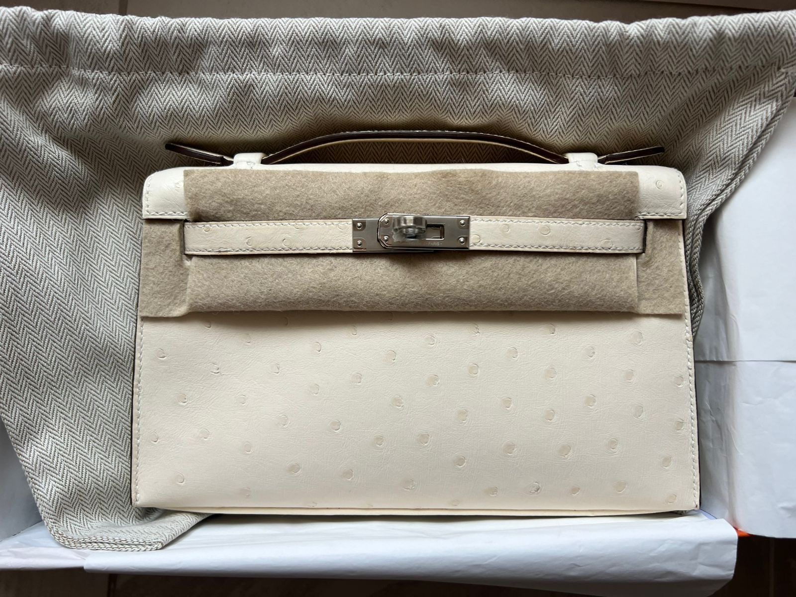 Hermes Kelly Pochette Nata / Ostrich / phw
